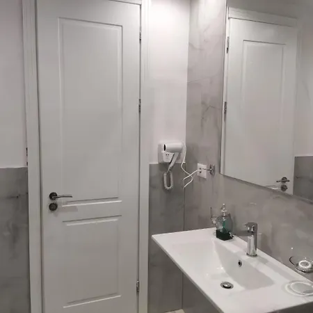 Dimal Castle 3* Poshnje