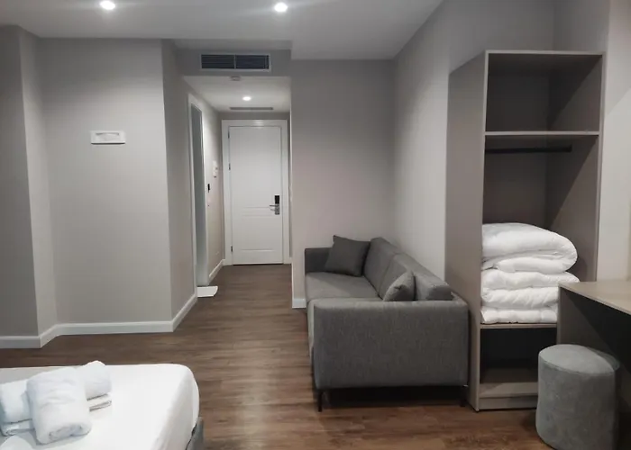 Dimal Castle 3* Poshnje